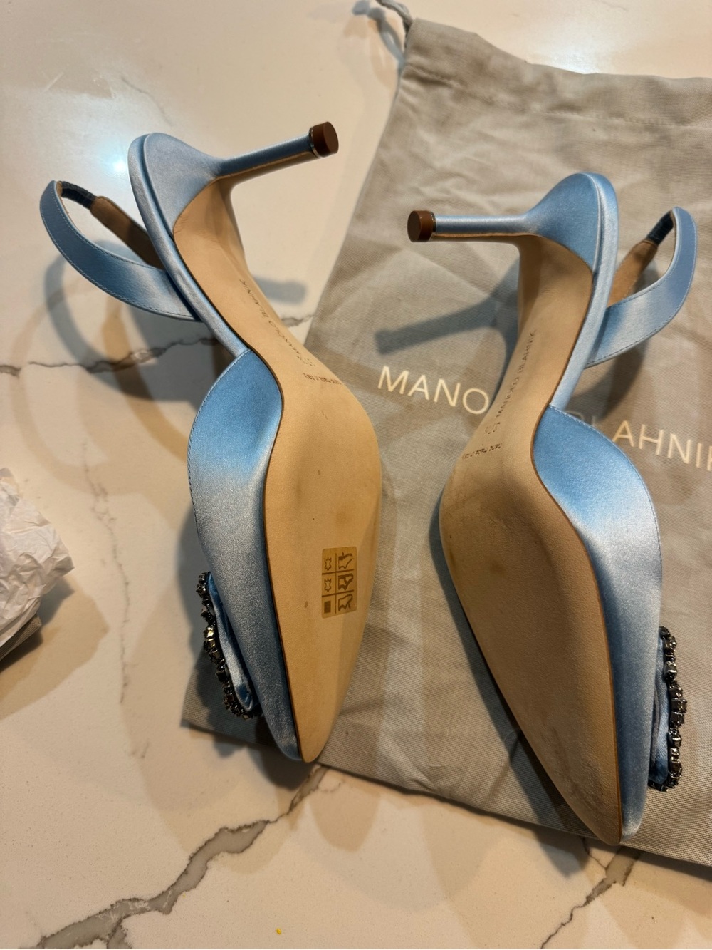 Manolo Blahnik Powder Blue Satin Slingback Pump with Crystal Buckle Hangisi 70 - Picture 8 of 12